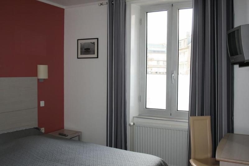 Hotel De Perros, The Originals Boutique Bagian luar foto
